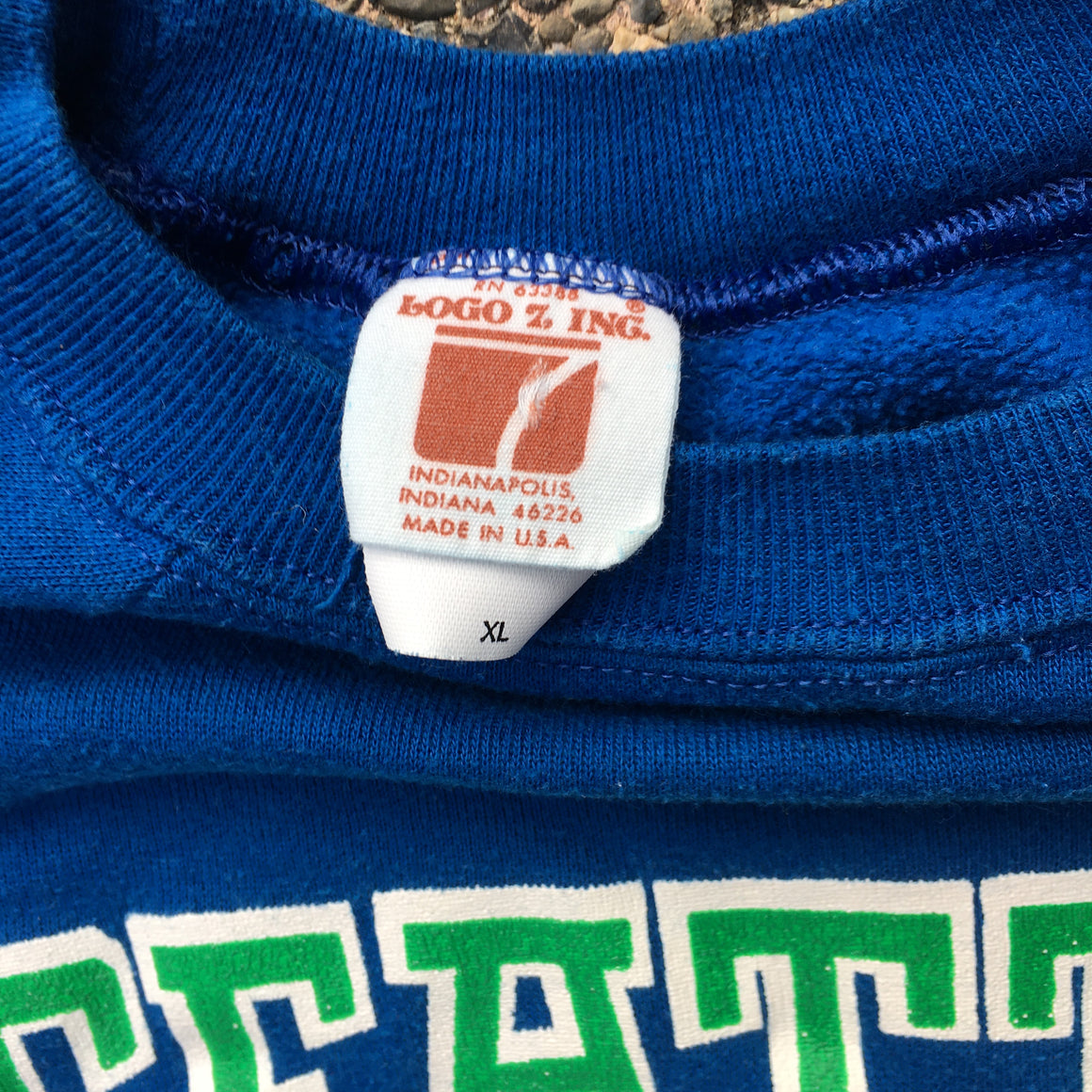 Seattle Seahawks Sweatshirt - L / XL (fits snug)