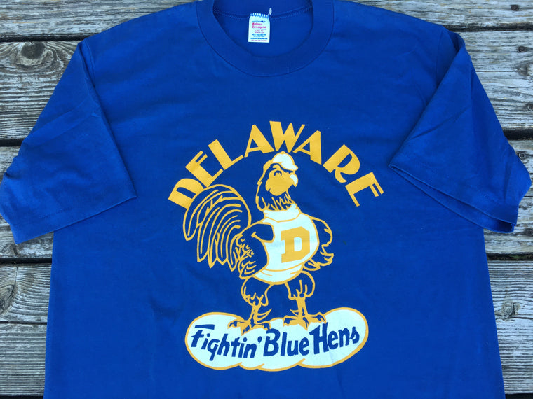Delaware Blue Hens shirt - M / L