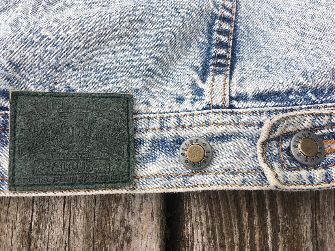 Vintage Whistler denim jacket - M