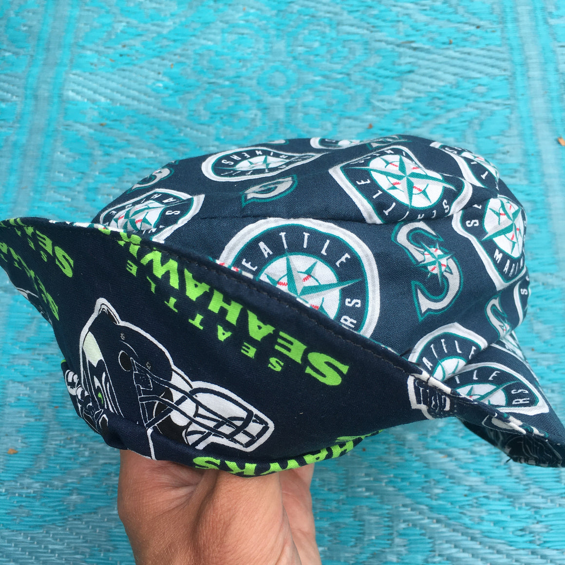 Seattle Seahawks / Seattle Mariners REVERSIBLE bucket hat