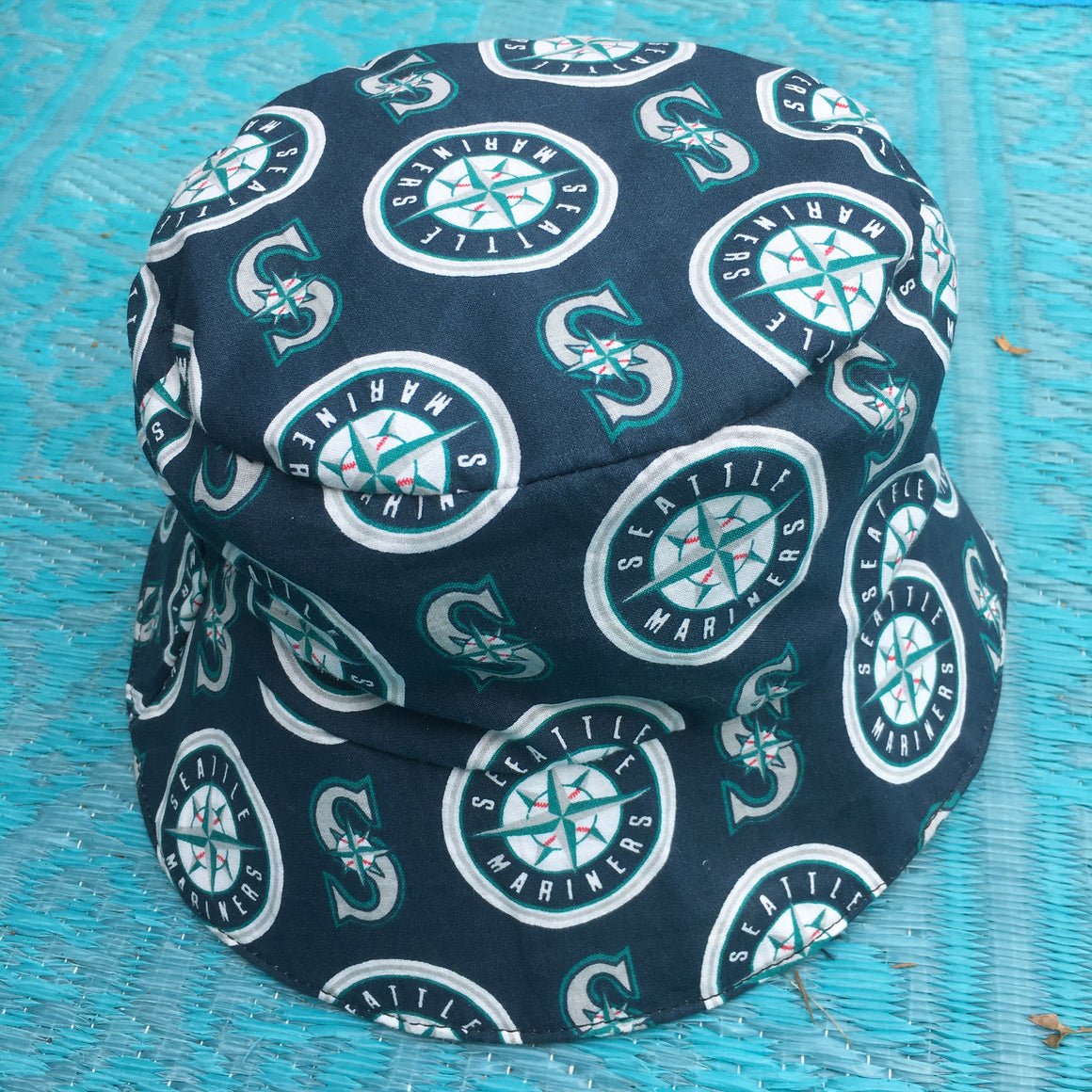 Seattle Seahawks / Seattle Mariners REVERSIBLE bucket hat