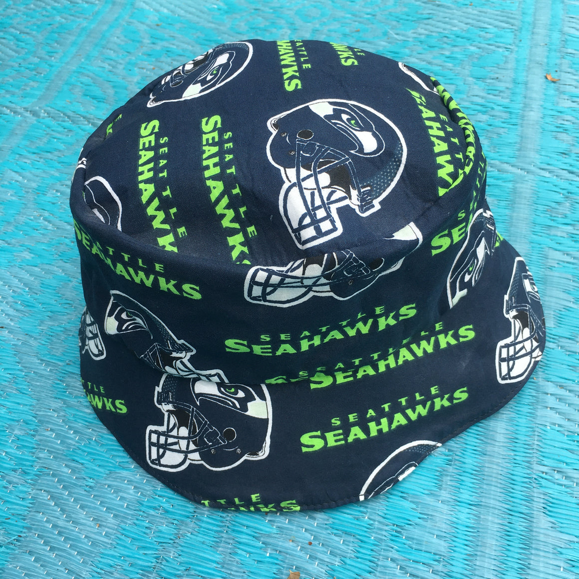 Seattle Seahawks / Seattle Mariners REVERSIBLE bucket hat