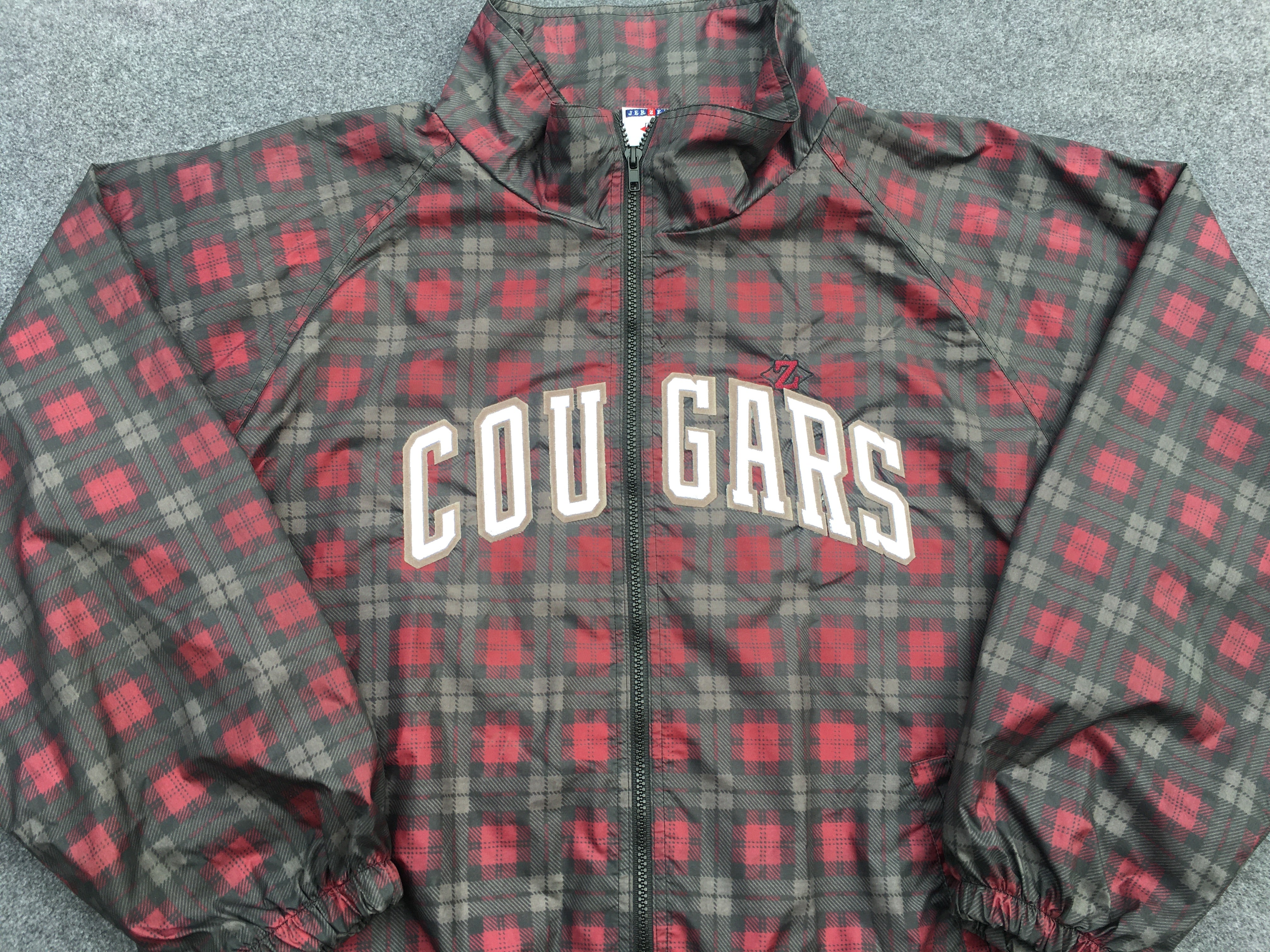 WSU Cougars windbreaker jacket - L / XL - VintageSportsGear WSU Cougars windbreaker jacket - L / XL - VintageSportsGear