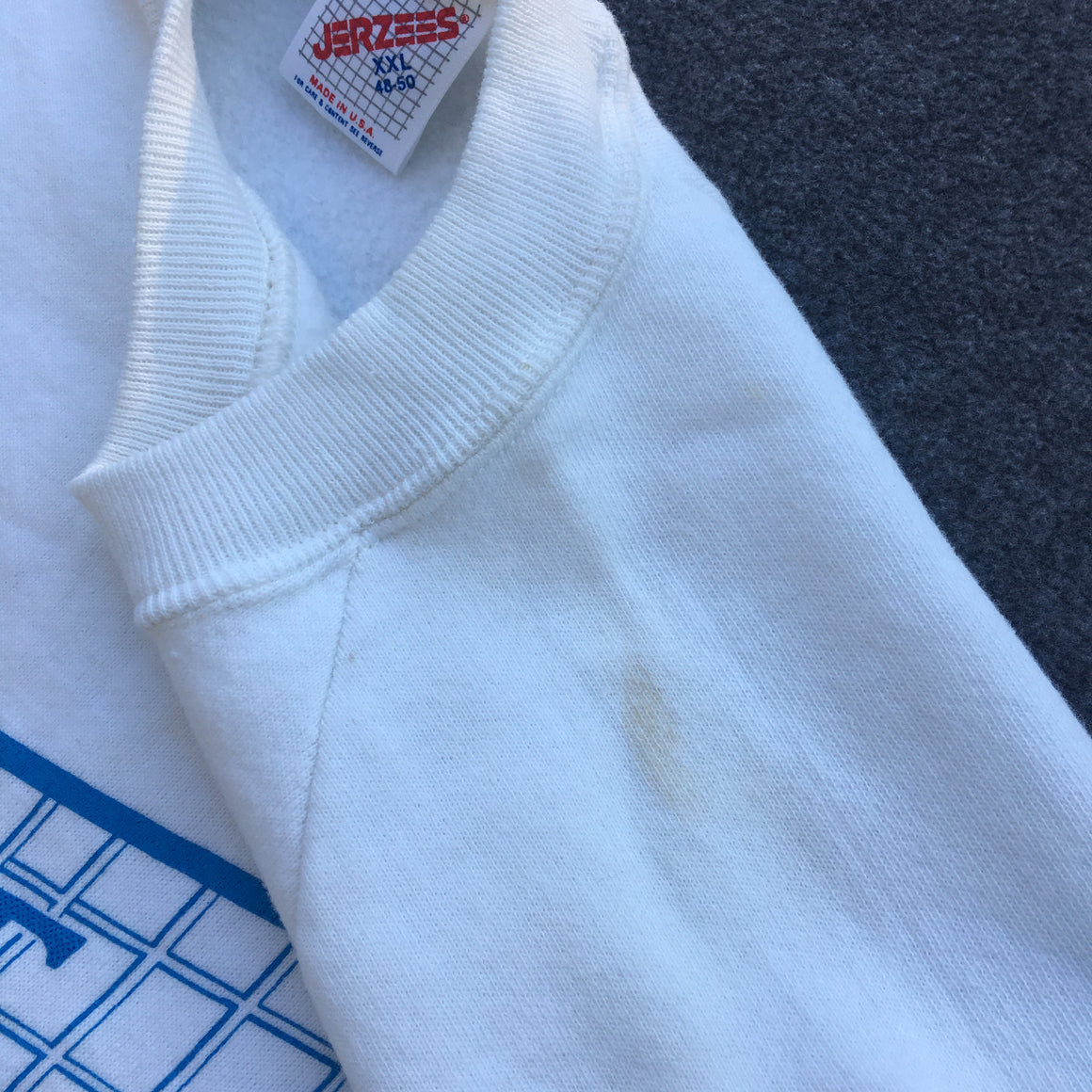 Hershey Impact soccer sweatshirt -- XL / 2XL