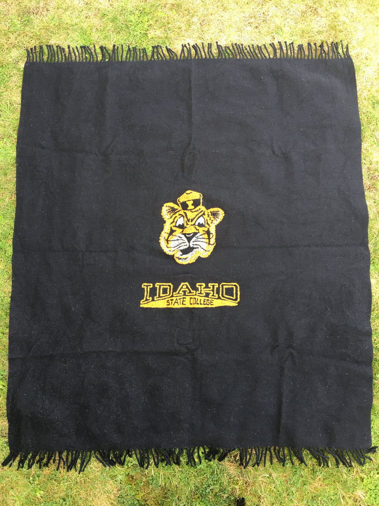 Idaho State Bengals blanket