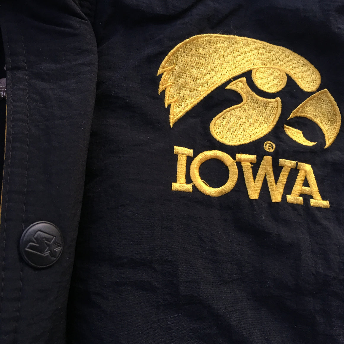 Iowa Hawkeyes Starter jacket - L / XL