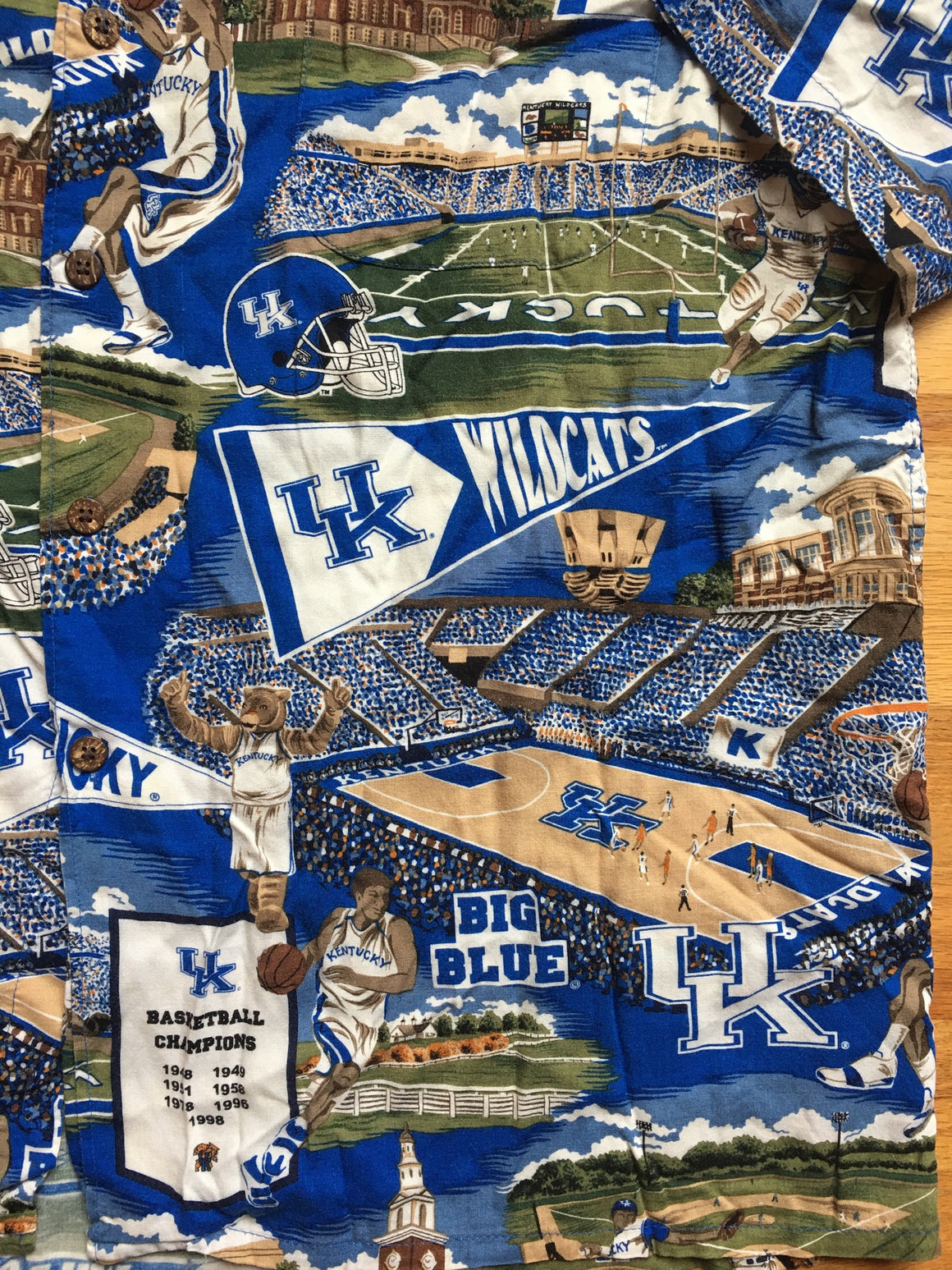 Kentucky Wildcats shirt - XL