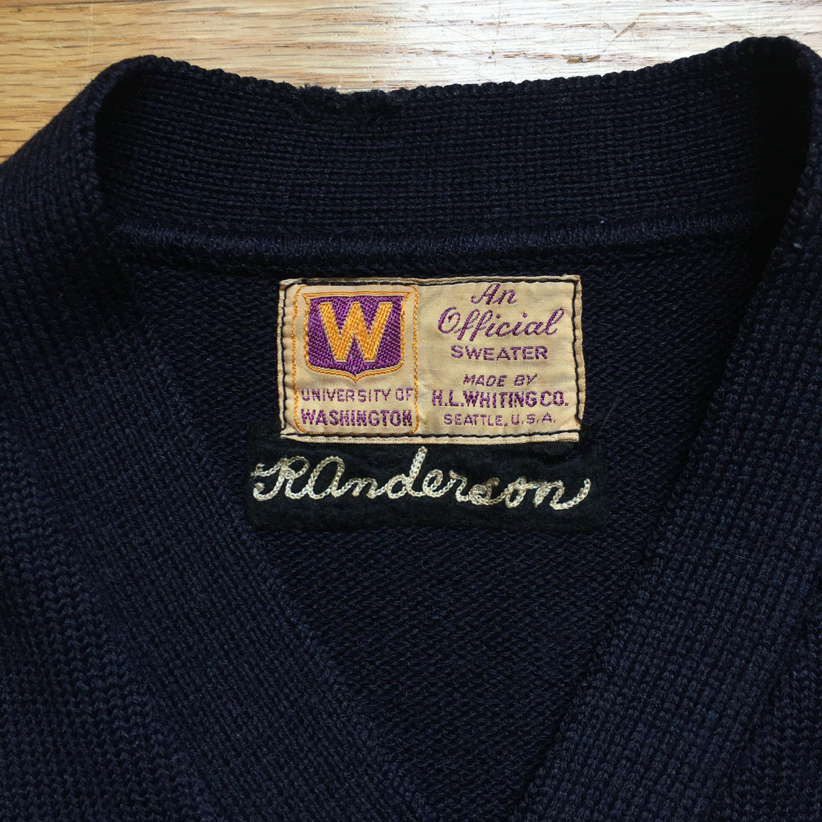 Washington Huskies Letter Sweater - S