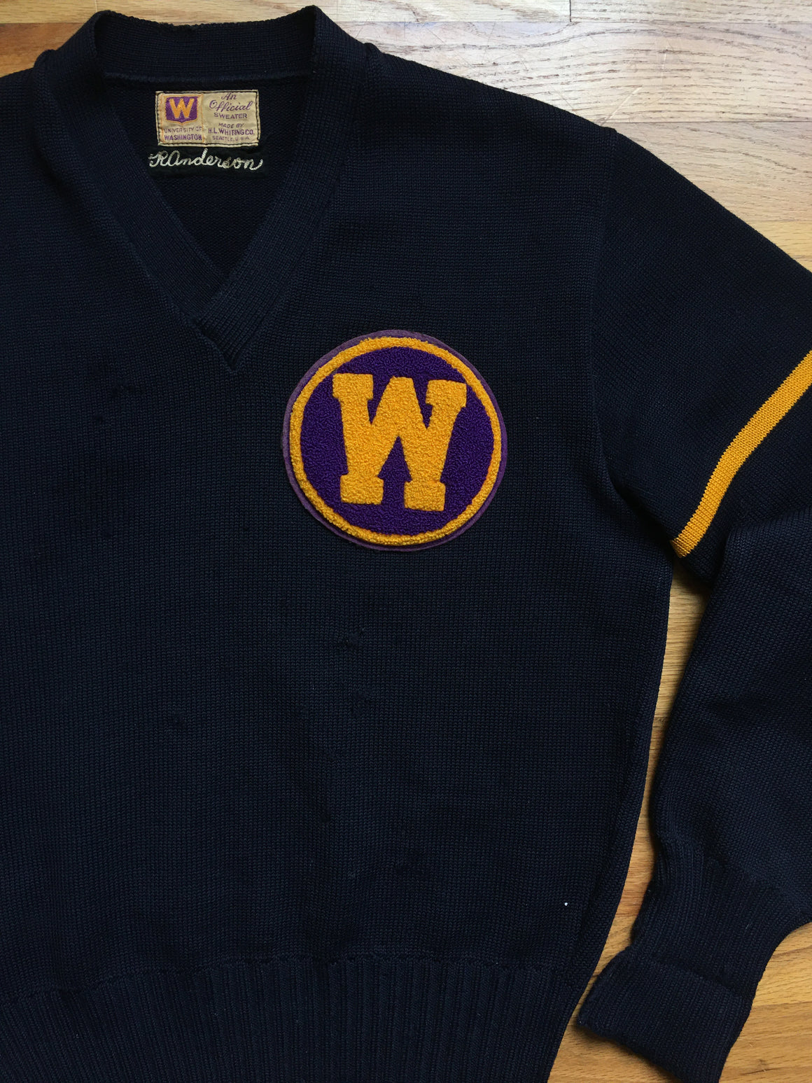 Washington Huskies Letter Sweater - S