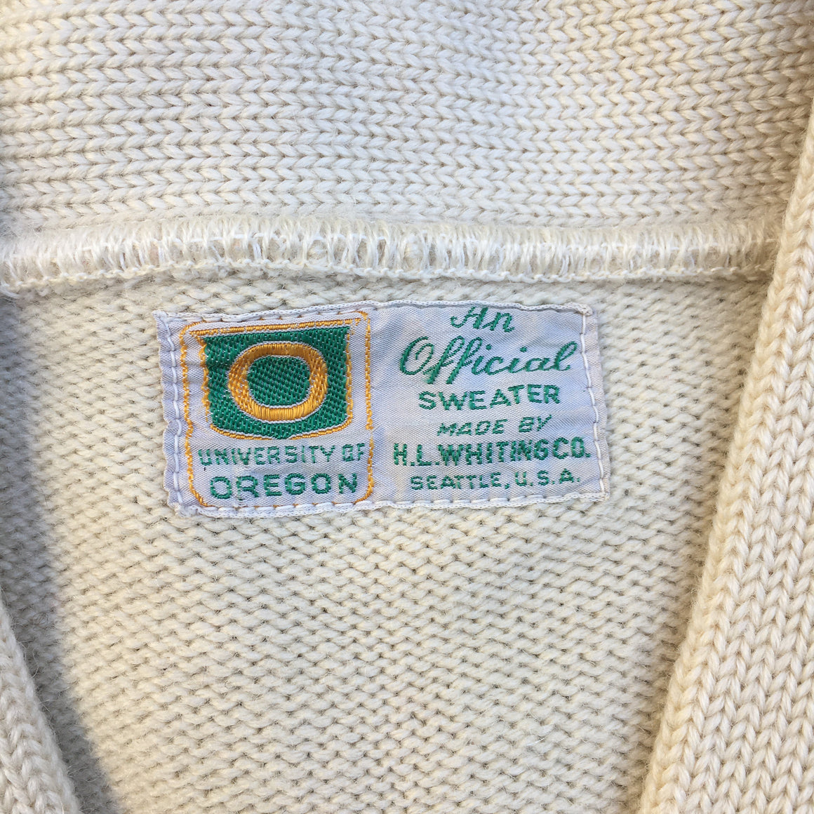 Oregon Ducks letter sweater - M / L