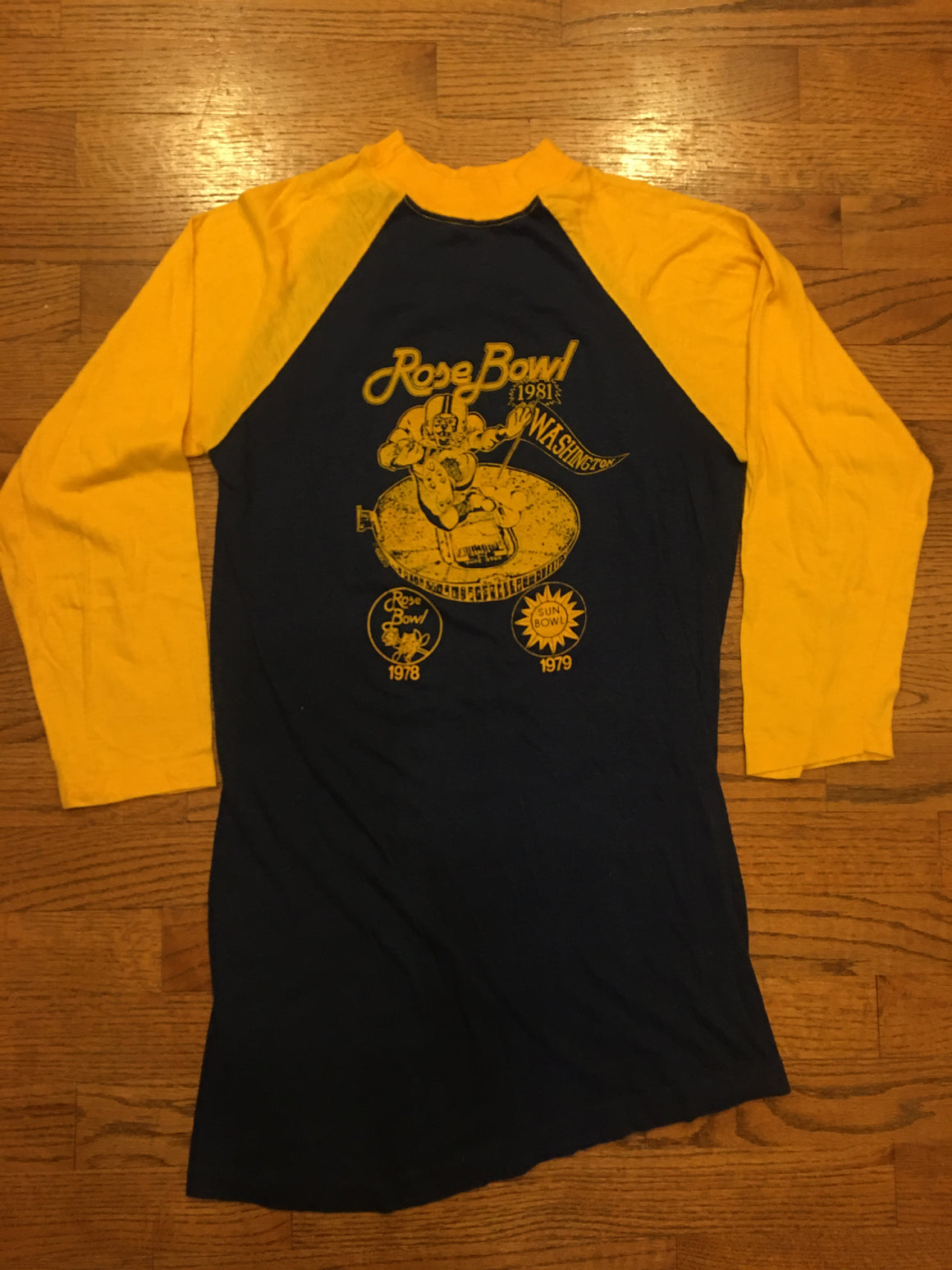 1981 Rose Bowl Washington Huskies shirt - XS / S