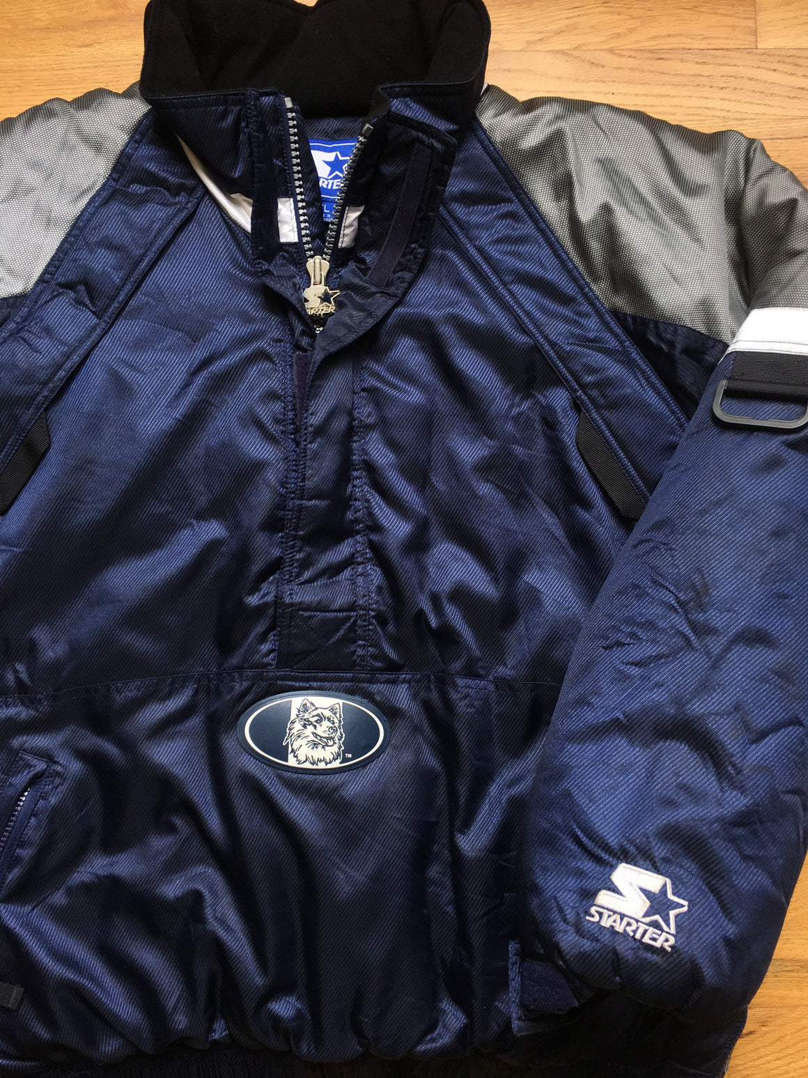 UConn Huskies Starter Jacket -- XL / 2XL
