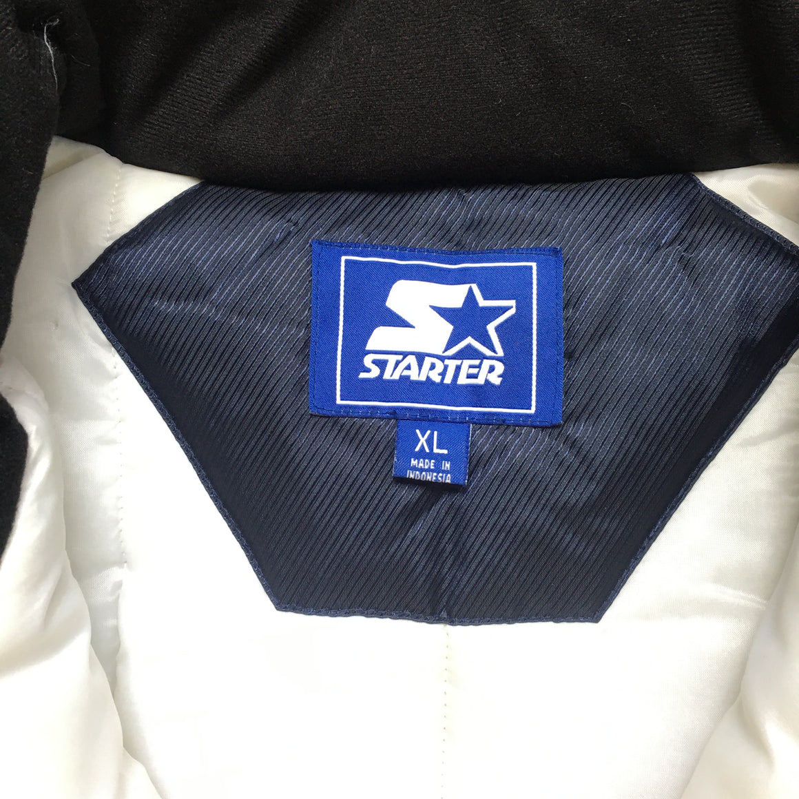 UConn Huskies Starter Jacket -- XL / 2XL
