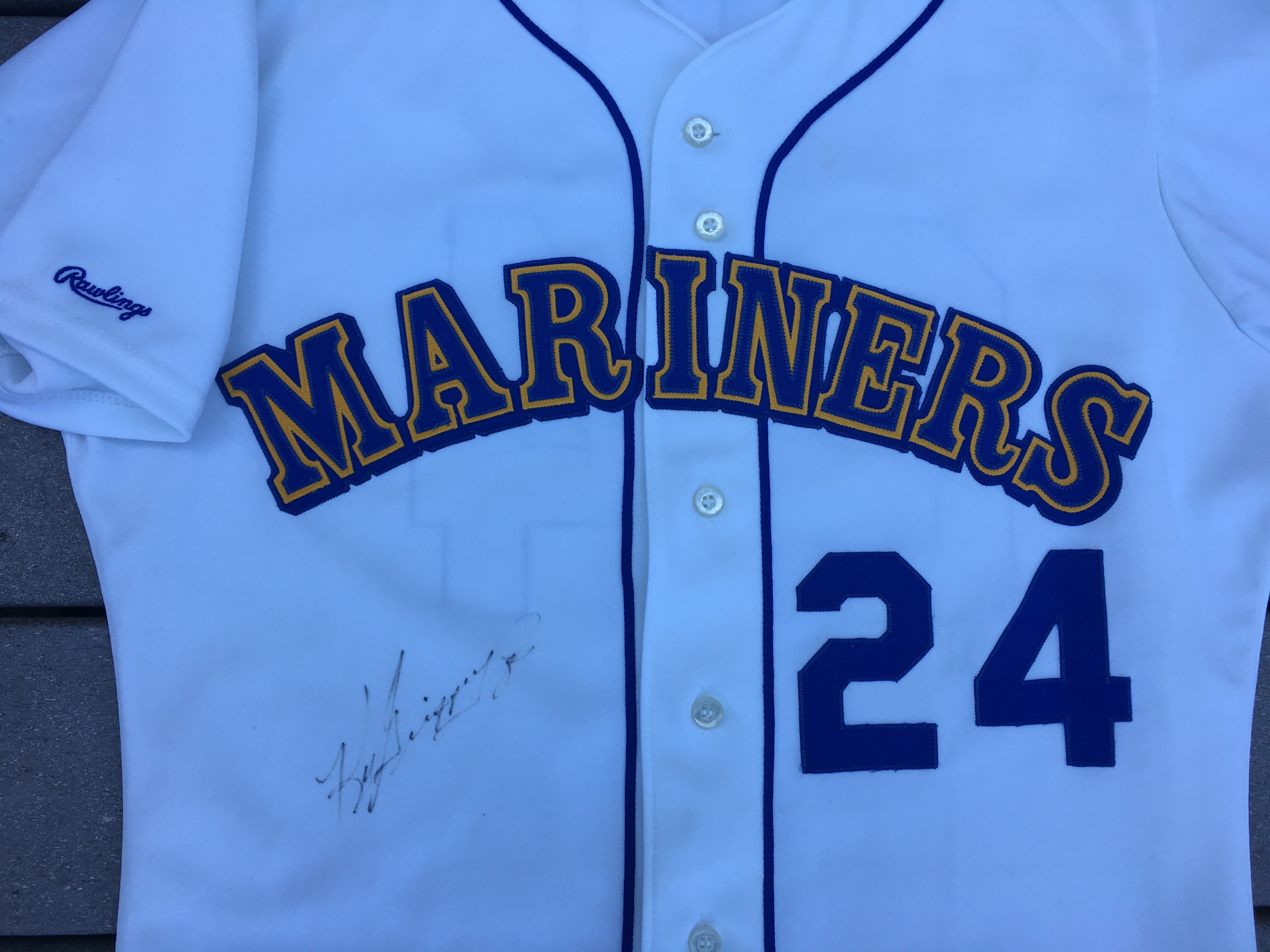 Signed Ken Griffey Jr Seattle Mariners rookie jersey - VintageSportsGear