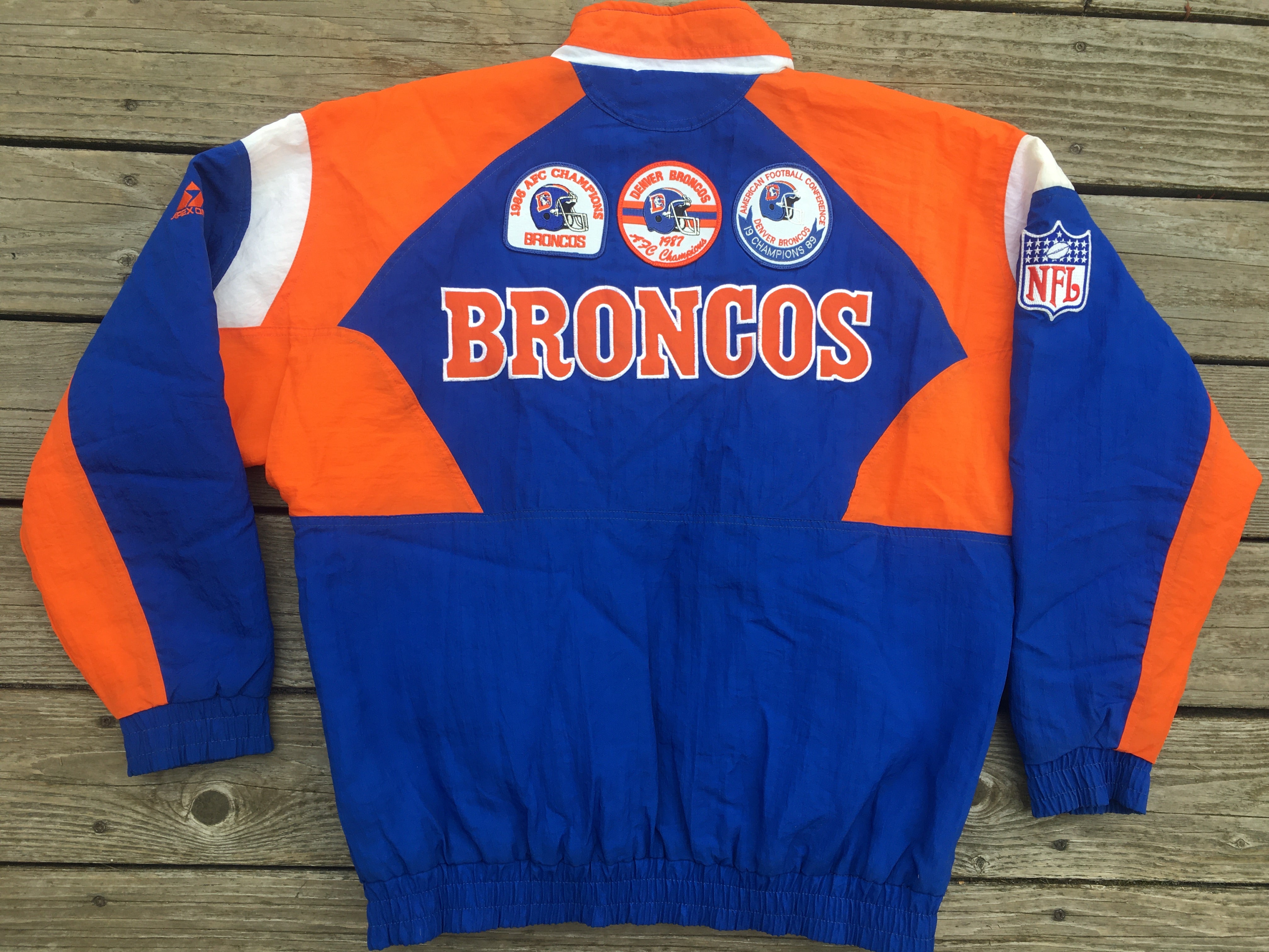 Denver Broncos puffer coat - XL - VintageSportsGear