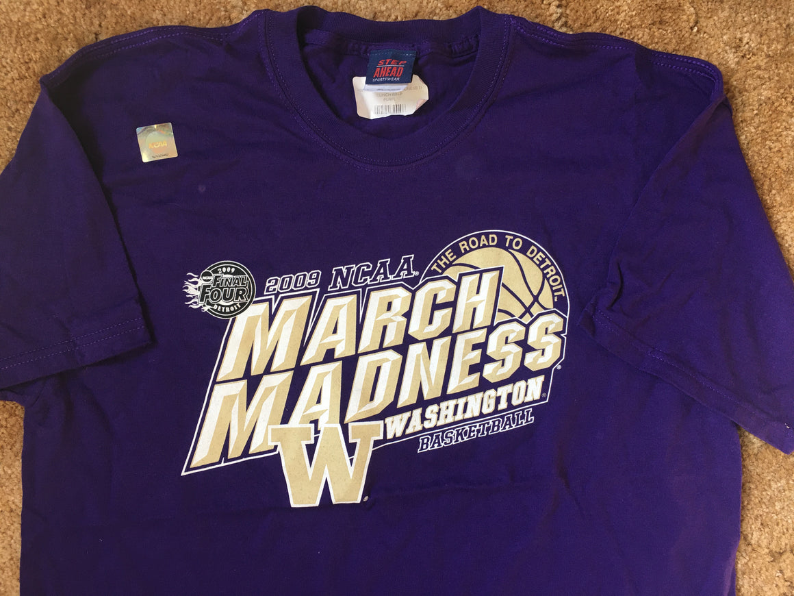 Washington Huskies Basketball March Madness Shirt - L