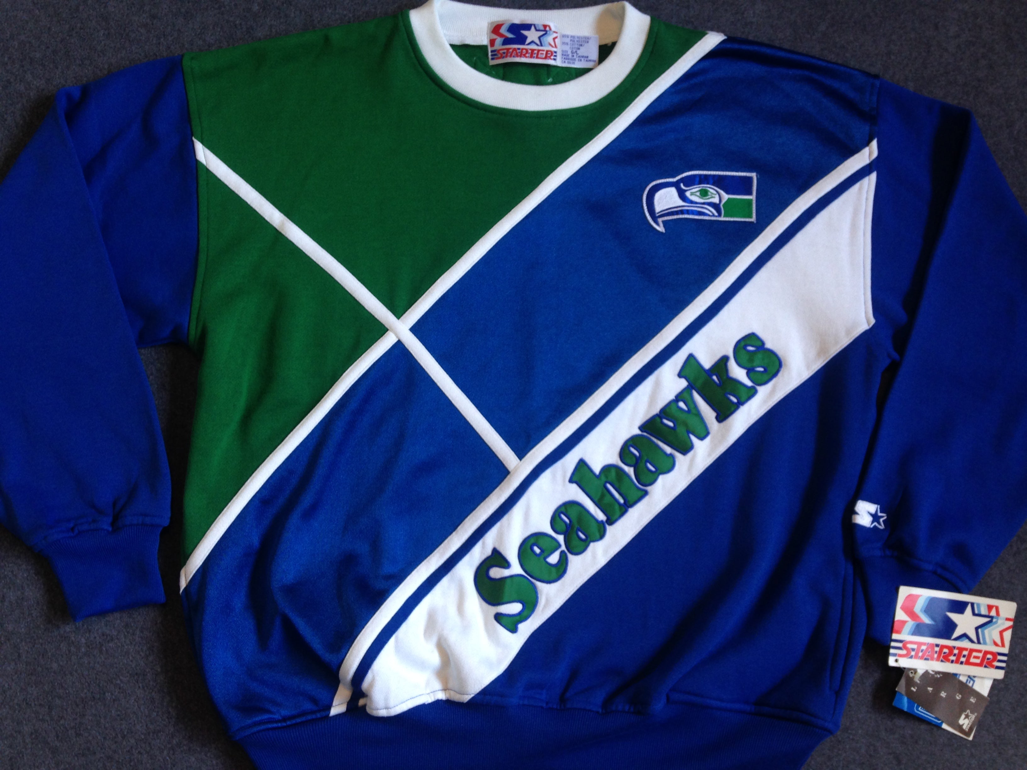 Vintage late-90s Seattle Seahawks Sweatshirt by Lee Sport. Men's XL  (pre-owned)