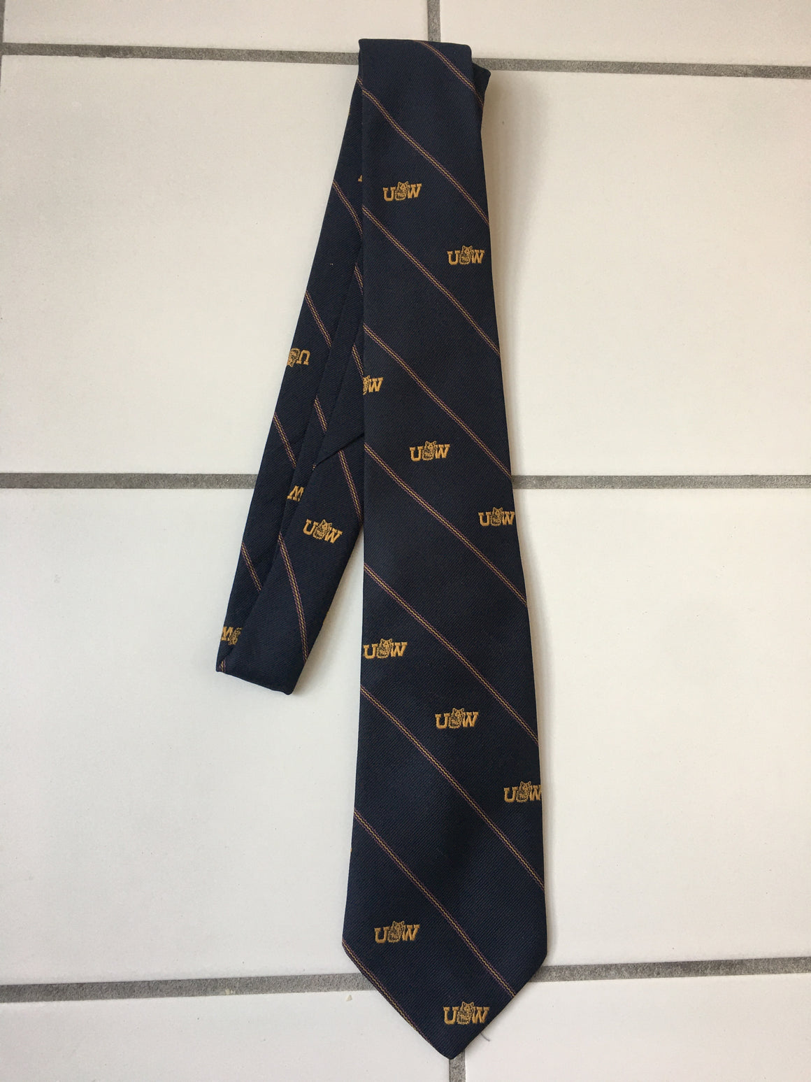 Washington Huskies vintage tie
